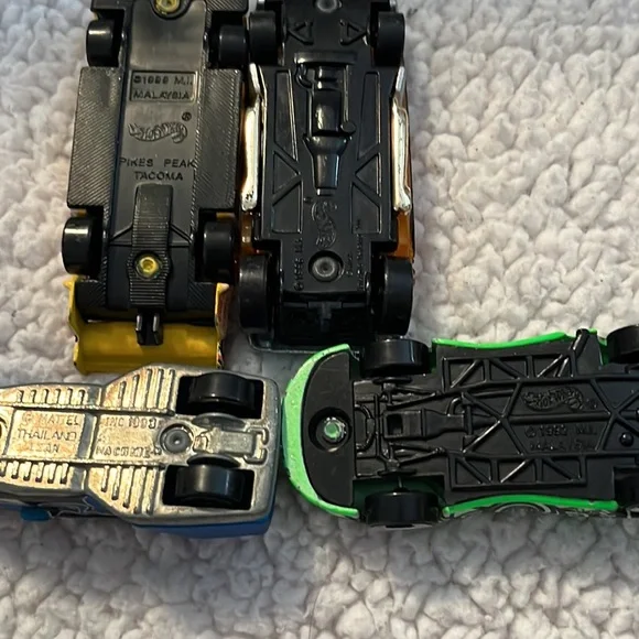 Hot Wheels Bundle #1 - Picture 3 of 11